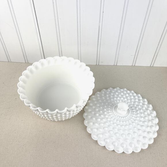White Hobnail Lidded Bowl, Decorative Bowl with Scalloped Edge, Vintage Inspired - Picture 8 of 10